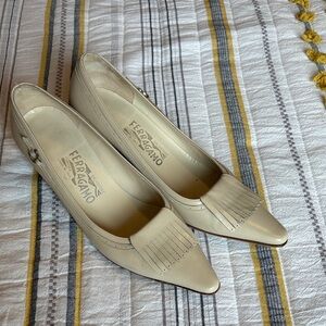 Salvatore Ferragamo Beige kitty heels